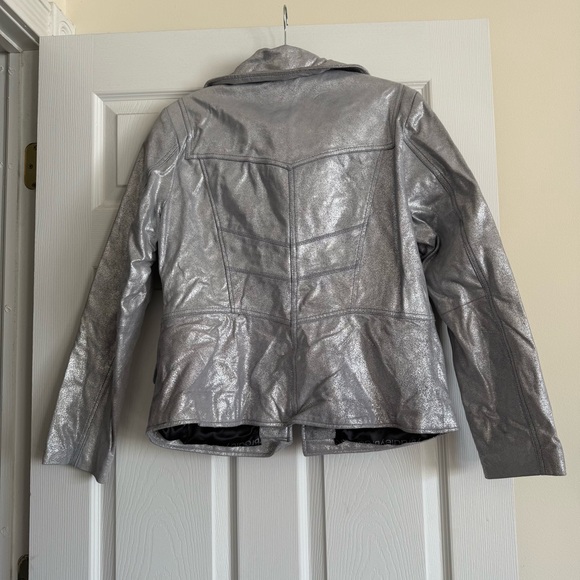 Bradley Bayou Silver Leather Jacket NWT size Medium - Picture 4 of 9
